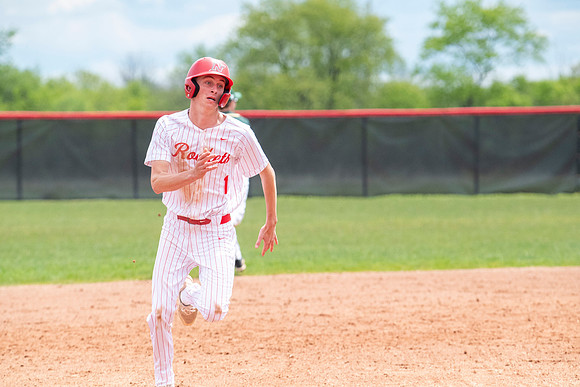 Neenah vs DC Everest 324
