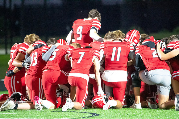 Neenah vs Kimberly 0449