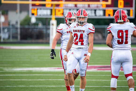 Neenah v DePere_0285