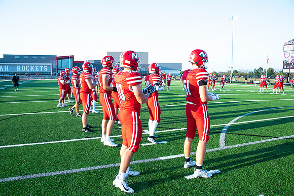 Neenah vs Appleton East 0176