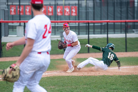 Neenah vs DC Everest 435