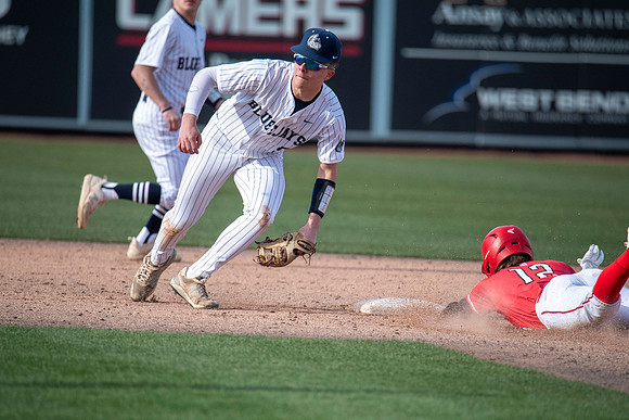 Neenah vs Menasha0497