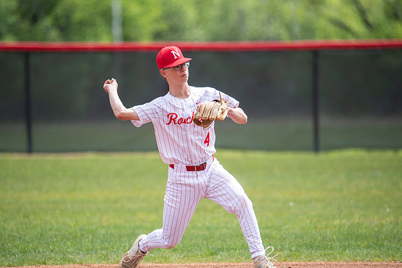 Neenah vs DC Everest 070