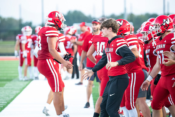 Neenah vs Appleton East 0446