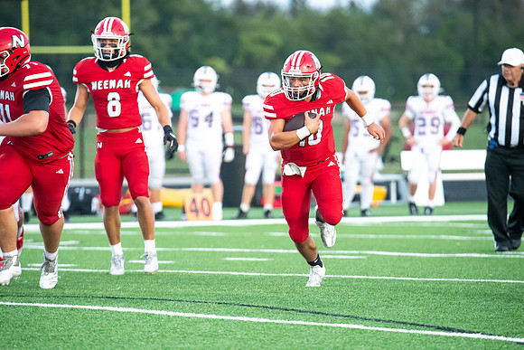 Neenah vs Appleton East 0364