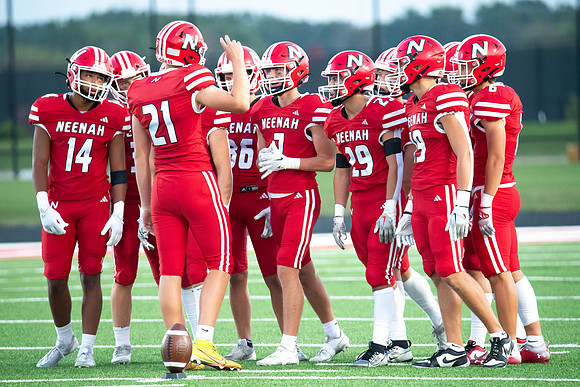 Neenah vs Appleton East 0456
